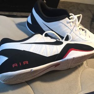 Nike ring leader low